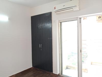 Bedroom Image of 925 Sq.ft 2 BHK Apartment / Flat for sale in Paras Tierea, Sector 137 Noida for Rs. 8000000