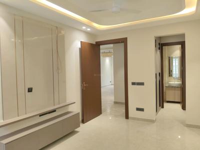 Bedroom Image of 2995 Sq.ft 3 BHK Apartment / Flat for sale in Mahindra Luminare, Sector 59 Gurgaon for Rs. 70000000