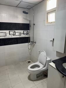 Bathroom Image of 2160 Sq.ft 4 BHK Apartment / Flat for sale in Saya Zenith, Indirapuram Ghaziabad for Rs. 31500000