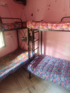 Bedroom Image of GOWRAS PG & MEN'S HOSTEL in Arumbakkam, Chennai