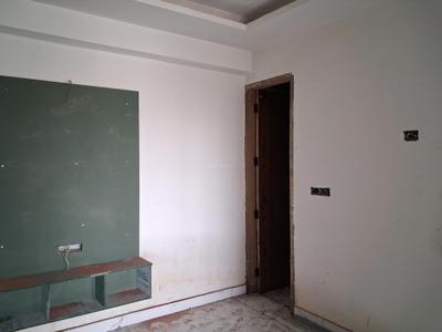 Living Room Image of 1050 Sq.ft 2 BHK Apartment / Flat for sale in Sector 101 Noida for Rs. 4400000