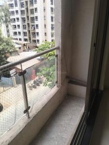 Balcony Image of 1000 Sq.ft 3 BHK Apartment / Flat for rent in Borivali West Mumbai for Rs. 75000
