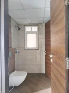 Common Bathroom Image of 1750 Sq.ft 3 BHK Apartment / Flat for rent in ACE Parkway, Sector 150 Noida for Rs. 42100