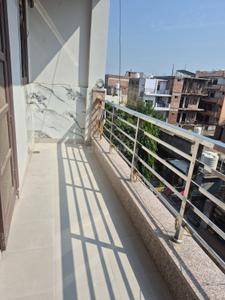 Balcony Image of 1040 Sq.ft 3 BHK Builder Floor for rent in Ashok Vihar Phase 3 Extension Gurgaon for Rs. 24000