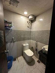 Bathroom Image of 700 Sq.ft 1 BHK Apartment / Flat for rent in Eachachhar Greater Noida for Rs. 15000