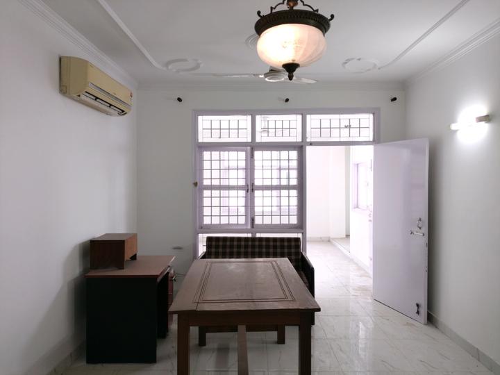 Meera Bai Apartments Living Room 1