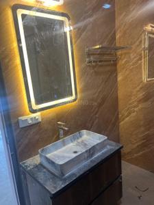 Bathroom Image of 1500 Sq.ft 2 BHK Independent House for rent in Sector 46 Noida for Rs. 28000