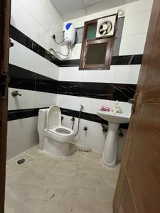 Image of 950 Sq.ft 2 BHK Apartment / Flat for rent in Chauhan Residency, Sector 45, Noida for Rs. 30000
