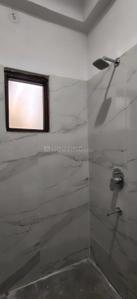 Bathroom Image of 1000 Sq.ft 2 BHK Apartment / Flat for rent in Bhawna City, Shastripuram Agra for Rs. 13000