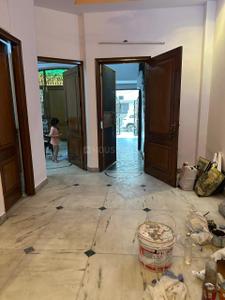 Hall Image of 1250 Sq.ft 3 BHK Builder Floor for sale in Preet Vihar New Delhi for Rs. 17000000