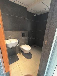 Bathroom Image of 1700 Sq.ft 3 BHK Apartment / Flat for sale in Bhayli Vadodara for Rs. 9600000