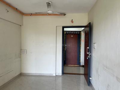 Hall Image of 1250 Sq.ft 3 BHK Apartment / Flat for sale in Tharwani Vedant Nakshatra, Badlapur West Badlapur for Rs. 7400000
