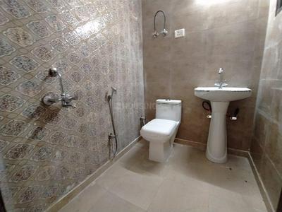 Bathroom Image of 1800 Sq.ft 3 BHK Builder Floor for rent in Saket New Delhi for Rs. 60000
