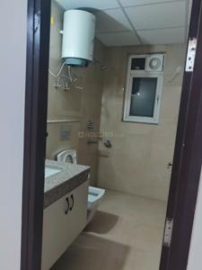 Bathroom Image of 1850 Sq.ft 3 BHK Apartment / Flat for rent in Rishita Manhattan, Gomti Nagar Extension Lucknow for Rs. 36000