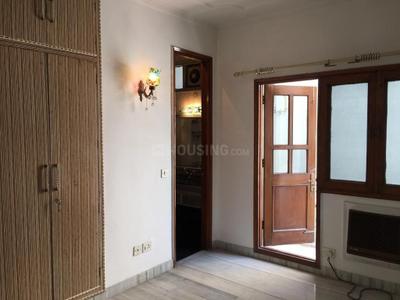 Bedroom Image of 2763 Sq.ft 3 BHK Builder Floor for rent in Panchsheel Park New Delhi for Rs. 120000
