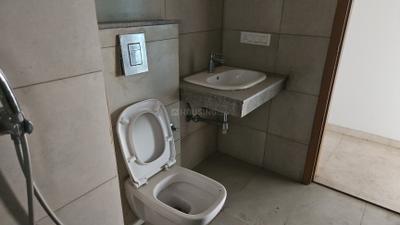 Image of 2000 Sq.ft 3 BHK Apartment / Flat for sale in Tata Gurgaon Gateway, Sector 112, Gurgaon for Rs. 29500000