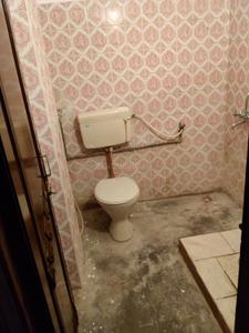 Bathroom Image of 2000 Sq.ft 4.5 BHK Apartment / Flat for rent in Murad Nagar Hyderabad for Rs. 33000