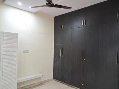 Bedroom Image of 1800 Sq.ft 3 BHK Builder Floor for rent in Paschim Vihar New Delhi for Rs. 55000