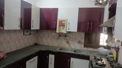Kitchen Image of 1600 Sq.ft 3 BHK Apartment / Flat for rent in Husainganj Lucknow for Rs. 43000
