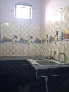 Kitchen Image of 450 Sq.ft 1 RK Apartment / Flat for rent in Sector 81 Noida for Rs. 6500