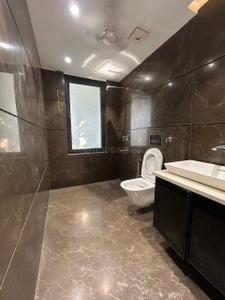 Bathroom Image of 2700 Sq.ft 4 BHK Builder Floor for rent in DLF Phase 2, DLF Phase 2 Gurgaon for Rs. 150000