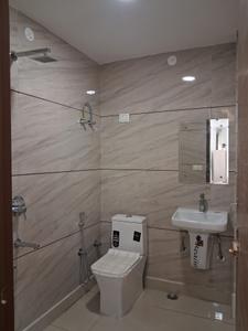 Common Bathroom Image of 850 Sq.ft 3 BHK Builder Floor for rent in Dwarka Mor New Delhi for Rs. 31000