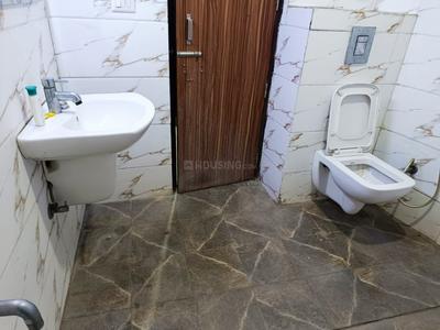 Bathroom Image of 2750 Sq.ft 4 BHK Apartment / Flat for sale in SDS NRI Residency, Omega II Greater Noida for Rs. 25000000