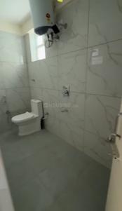 Bathroom Image of 750 Sq.ft 1 BHK Apartment / Flat for rent in Whitefield Bengaluru for Rs. 24999