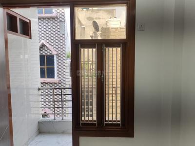 Balcony Image of 630 Sq.ft 2 BHK Builder Floor for rent in Dwarka Mor New Delhi for Rs. 15500