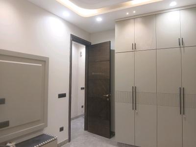 Bedroom Image of 1350 Sq.ft 3 BHK Builder Floor for sale in Paschim Vihar New Delhi for Rs. 30000000
