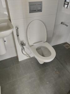 Common Bathroom Image of 525 Sq.ft 1 BHK Apartment / Flat for sale in Beauty Landmark, Bhandup West Mumbai for Rs. 9500000