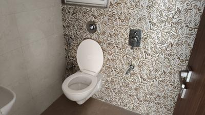 Bathroom Image of 382 Sq.ft 1 BHK Apartment / Flat for sale in HS Samarpan, Ghatkopar East Mumbai for Rs. 9600000