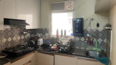 Kitchen Image of 1210 Sq.ft 3 BHK Builder Floor for rent in Signature Global Park 2 And 3, Sector 36 Sohna for Rs. 24000