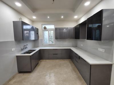 Kitchen Image of 1150 Sq.ft 3 BHK Builder Floor for rent in Ramesh Nagar New Delhi for Rs. 45000