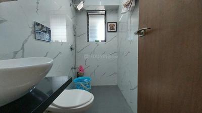 Bathroom Image of 1100 Sq.ft 3 BHK Apartment / Flat for sale in Borivali West Mumbai for Rs. 26000000
