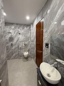 Bathroom Image of 2500 Sq.ft 3 BHK Builder Floor for sale in BPTP Parklands Pride, Sector 77 Faridabad for Rs. 25000000