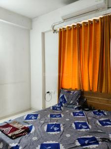 Bedroom Image of 1400 Sq.ft 2 BHK Apartment / Flat for rent in Naranpura Ahmedabad for Rs. 23000