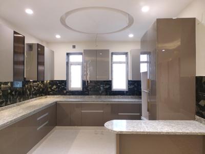 Kitchen Image of 2286 Sq.ft 3 BHK Builder Floor for sale in TDI The Retreat, Sector 89 Faridabad for Rs. 24500000