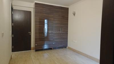Bedroom Image of 1800 Sq.ft 3 BHK Builder Floor for rent in Kalkaji New Delhi for Rs. 95000