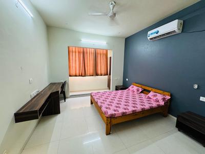 Bedroom Image of 600 Sq.ft 1 BHK Builder Floor for rent in Vijay Nagar Indore for Rs. 17999