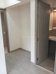 Bedroom Image of 810 Sq.ft 2 BHK Apartment / Flat for rent in Keystone Rustomjee Cleon, Bandra East Mumbai for Rs. 82000