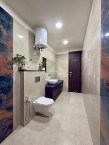 Bathroom Image of 1000 Sq.ft 2 BHK Apartment / Flat for sale in Hero Haridwar Greens Apartments, Aneki Hetmapur Haridwar for Rs. 3450000