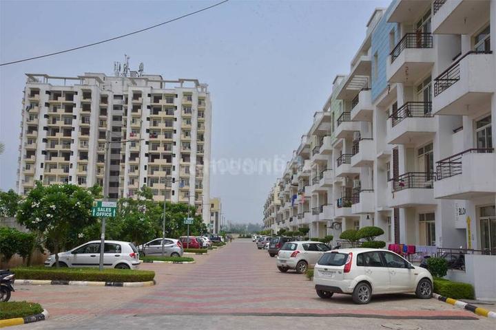 Savitry Towers 2 Main Image 1