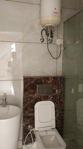 Image of 1170 Sq.ft 3 BHK Builder Floor for sale in Pitampura, New Delhi for Rs. 14000000