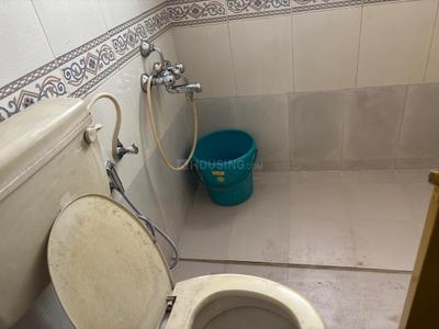 Bathroom Image of 1600 Sq.ft 3 BHK Apartment / Flat for rent in Wakad Pune for Rs. 40000