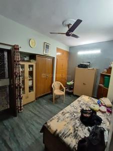 Bedroom Image of 800 Sq.ft 2 BHK Builder Floor for rent in Sector 24 Rohini New Delhi for Rs. 21000
