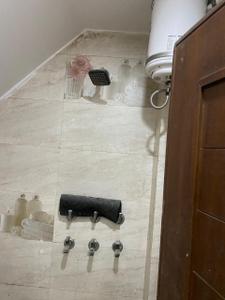 Bathroom Image of 550 Sq.ft 1.5 BHK Apartment / Flat for rent in Tri Nagar New Delhi for Rs. 20000