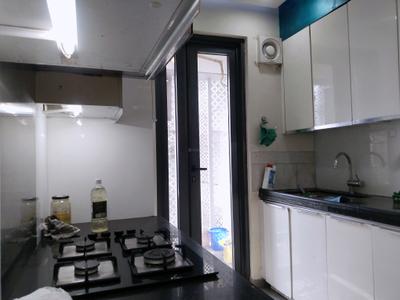 Kitchen Image of 680 Sq.ft 1 BHK Apartment / Flat for rent in Ruparel Orion, Chembur Mumbai for Rs. 50000