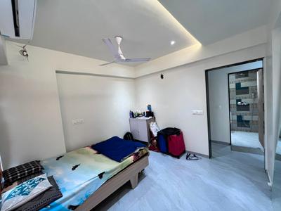 Bedroom Image of 1322 Sq.ft 2 BHK Apartment / Flat for sale in Platinum Saaga, Vaishno Devi Circle Ahmedabad for Rs. 7200000