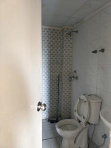 Common Bathroom Image of 1070 Sq.ft 2 BHK Apartment / Flat for sale in Eros Sampoornam I, Noida Extension Greater Noida for Rs. 8600000